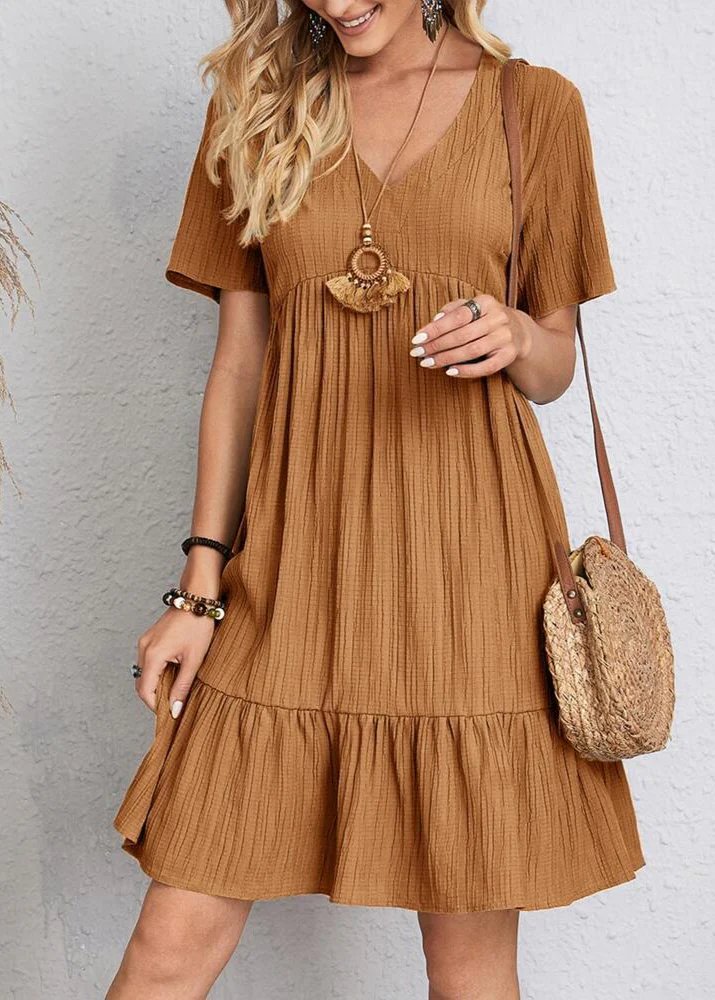 FLATTERING DRESS FOR WOMEN