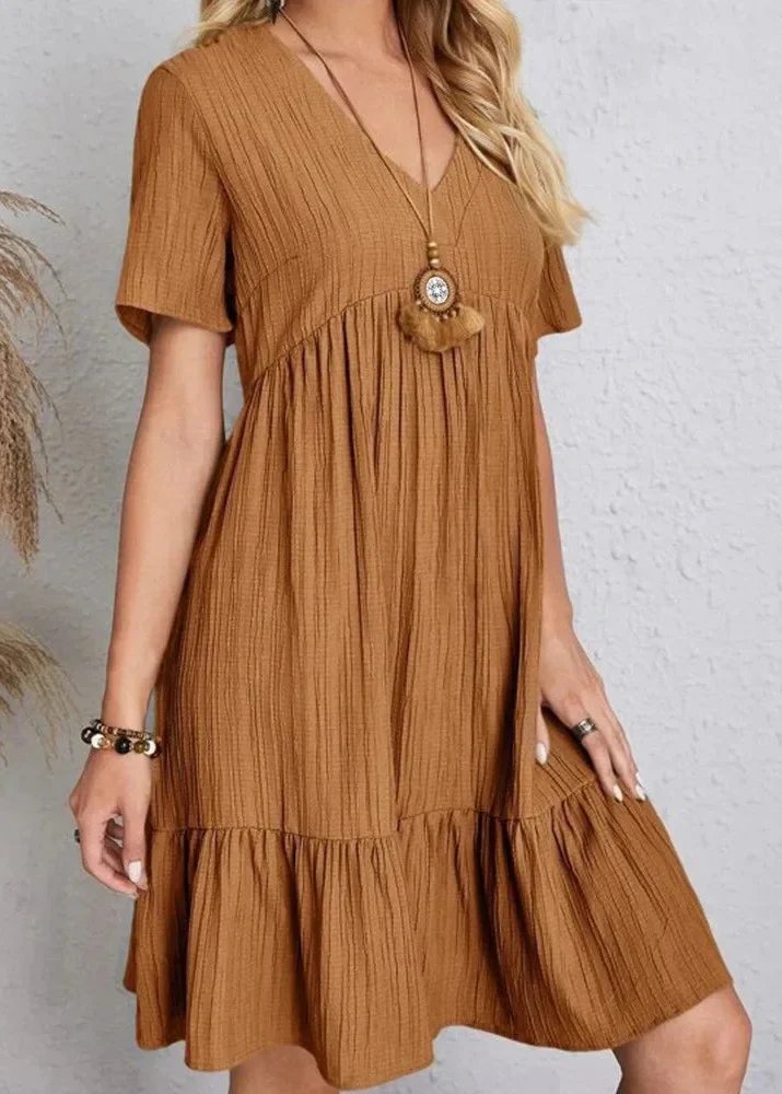 FLATTERING DRESS FOR WOMEN