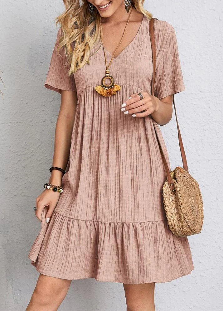 FLATTERING DRESS FOR WOMEN