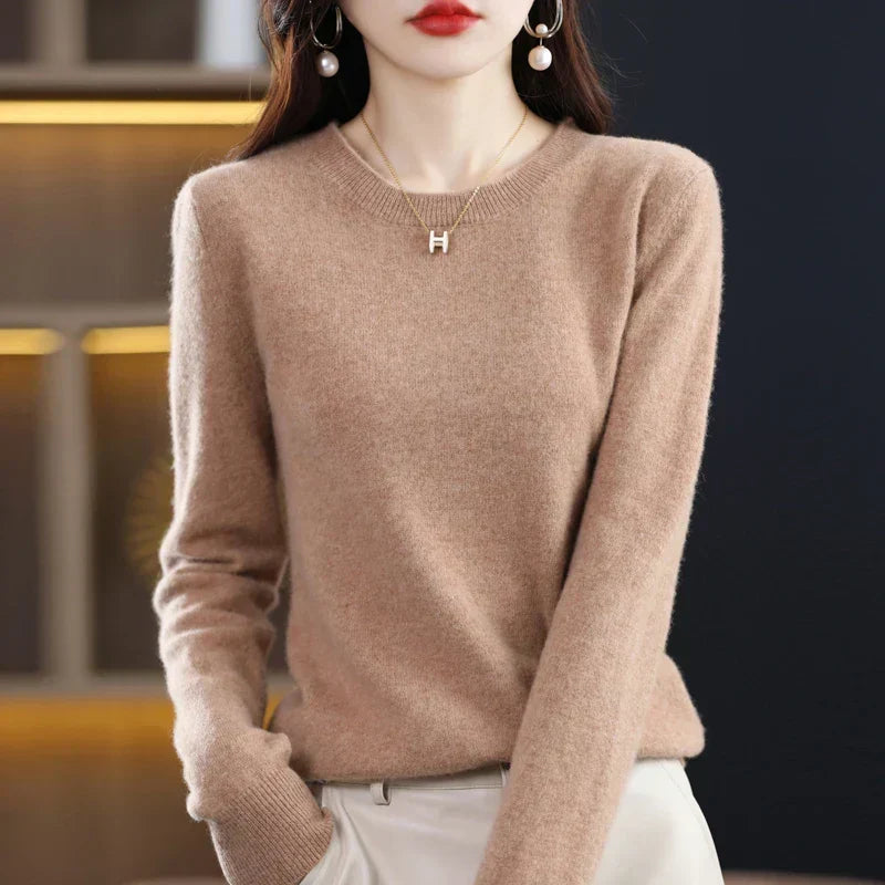 Warm wool sweater for women, classic fit