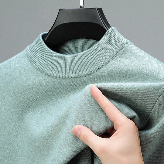 Men's wool sweater with high collar and long sleeves