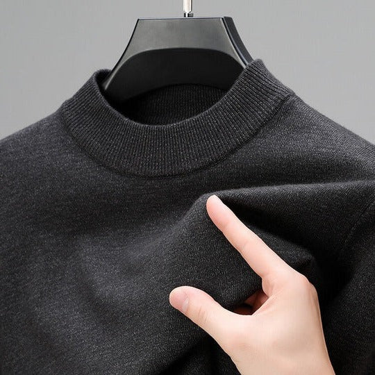 Men's wool sweater with high collar and long sleeves