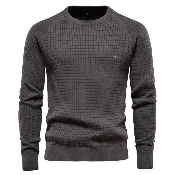 Textured Men's Sweater with Round Neck