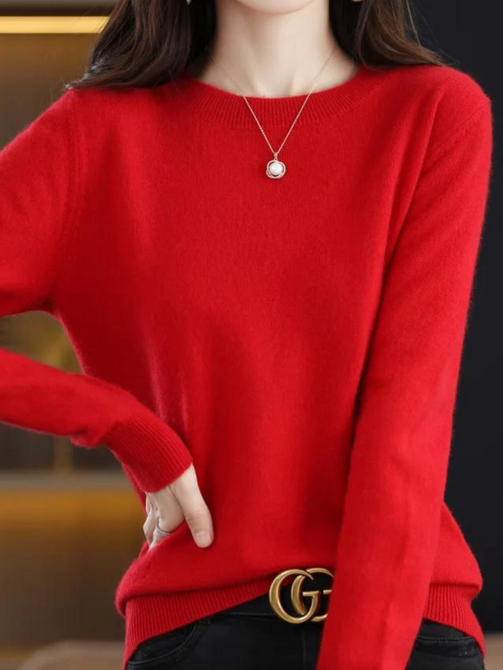 Comfortable Wool Sweater with Long Sleeves