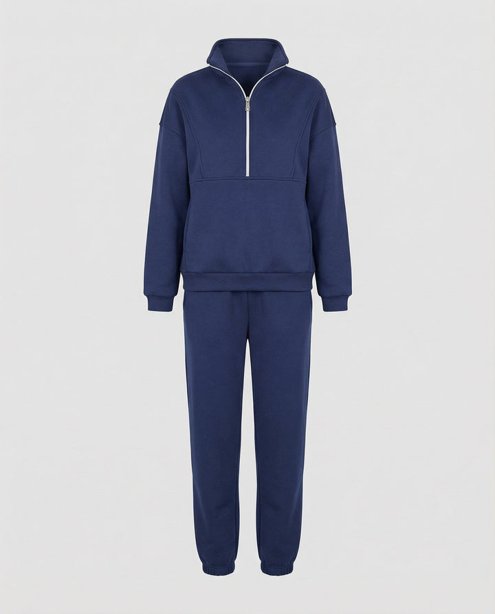 Comfortable Tracksuit in a 2-Piece Set
