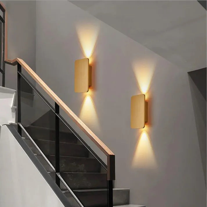 Sleek Indoor LED Wall Lamp - Modern Rectangular Design