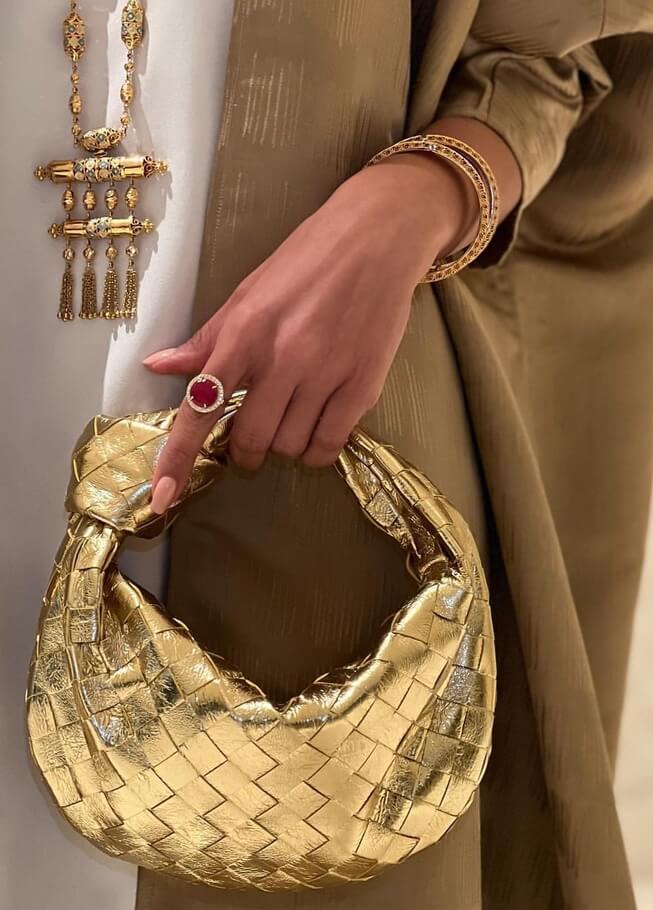 Handwoven Mini Bag – Elegant and Artisan Handbag
