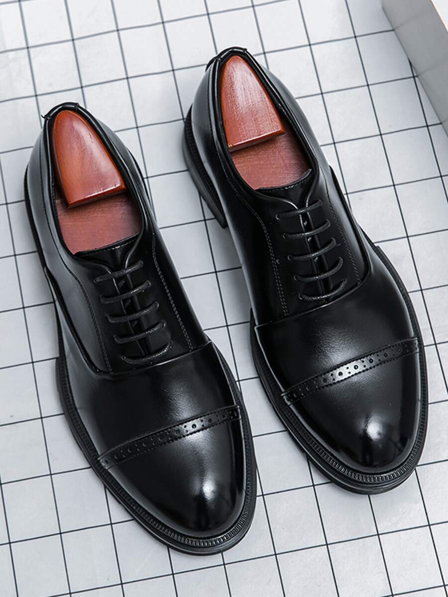 Men's Lace-Up Shoes with Cap Toe