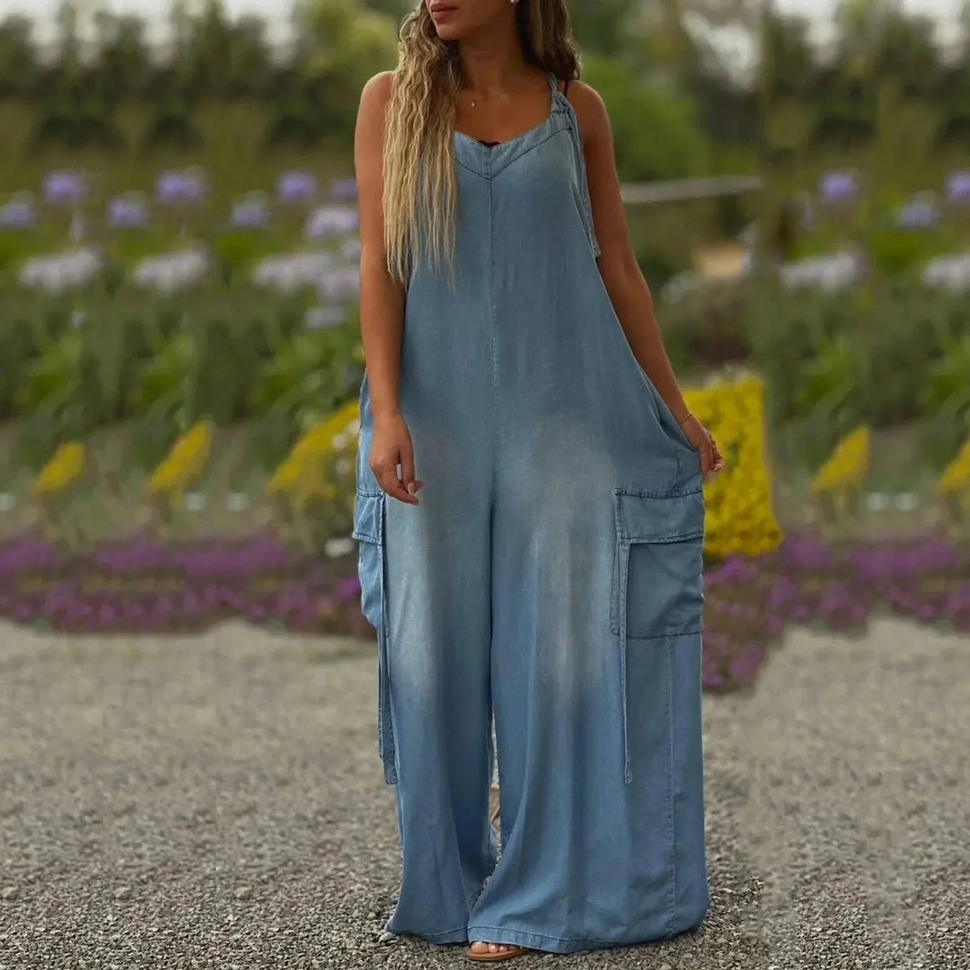 Long women's flowy dress with adjustable straps and cargo pockets