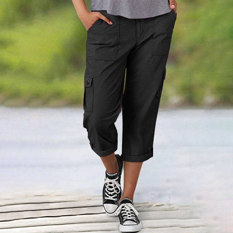 Women's Capri Cargo Pants with Multiple Pockets and Relaxed Fit