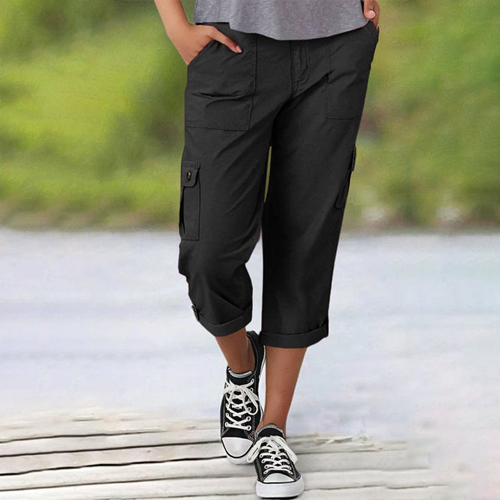 Women's Capri Cargo Pants with Multiple Pockets and Relaxed Fit