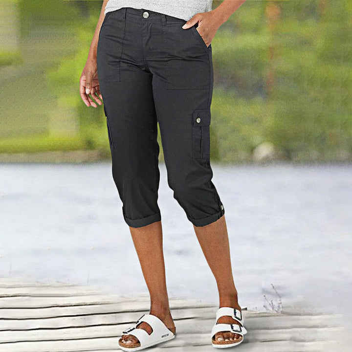 Women's Capri Cargo Pants with Multiple Pockets and Relaxed Fit
