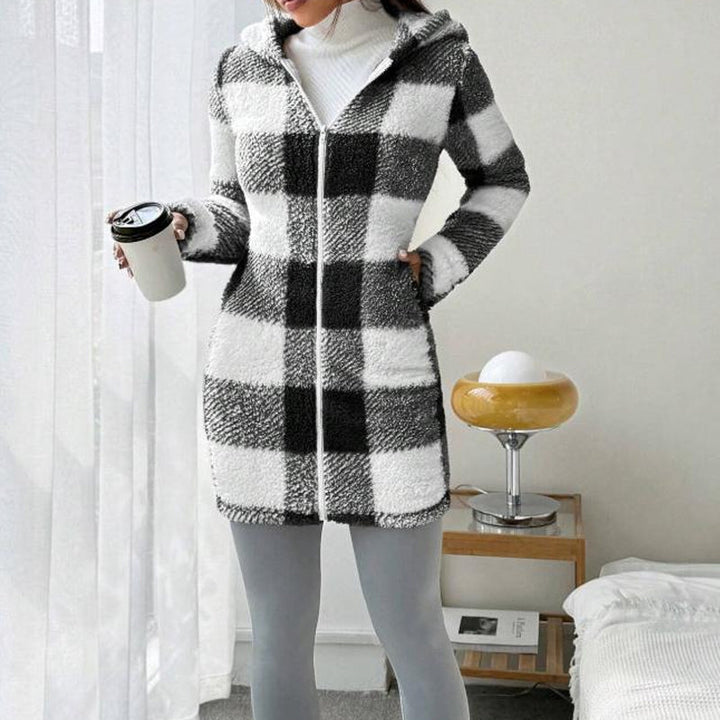Long Plaid Women's Jacket with Hood – Cozy Autumn Winter Style