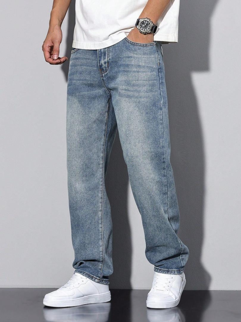 Stylish Straight Men's Jeans with Washed Denim Look and Side Pockets
