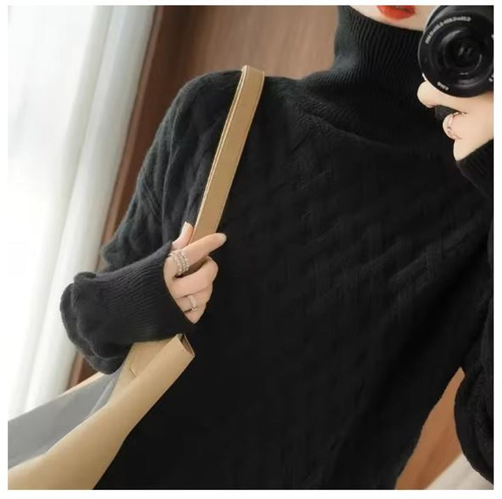 Women's Cable-Knit Turtleneck Sweater in Oversized Fit