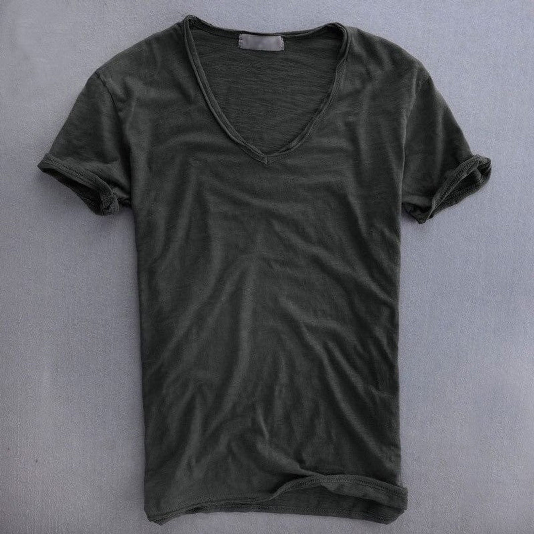 Men's Basic T-Shirt – Straight Cut in Six Colors