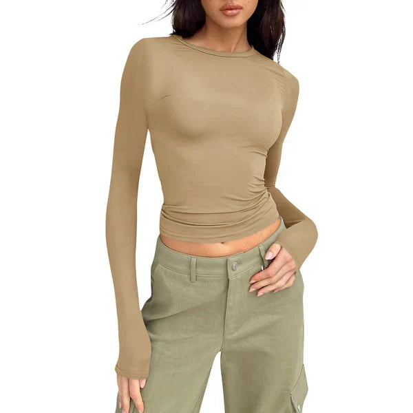 Laura – Minimalistic T-shirt