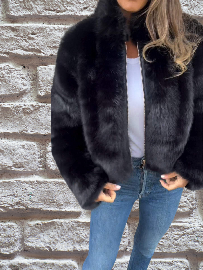 Warm Women's Mid-Season Jacket with High Collar and Zipper Closure