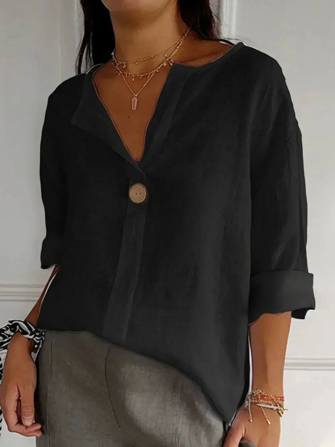 Women's Buttoned Blouse