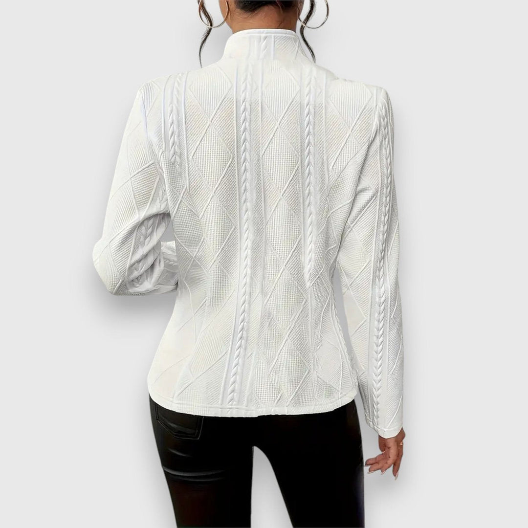 Women's Cable Knit Sweater with Turtleneck and Long Sleeves