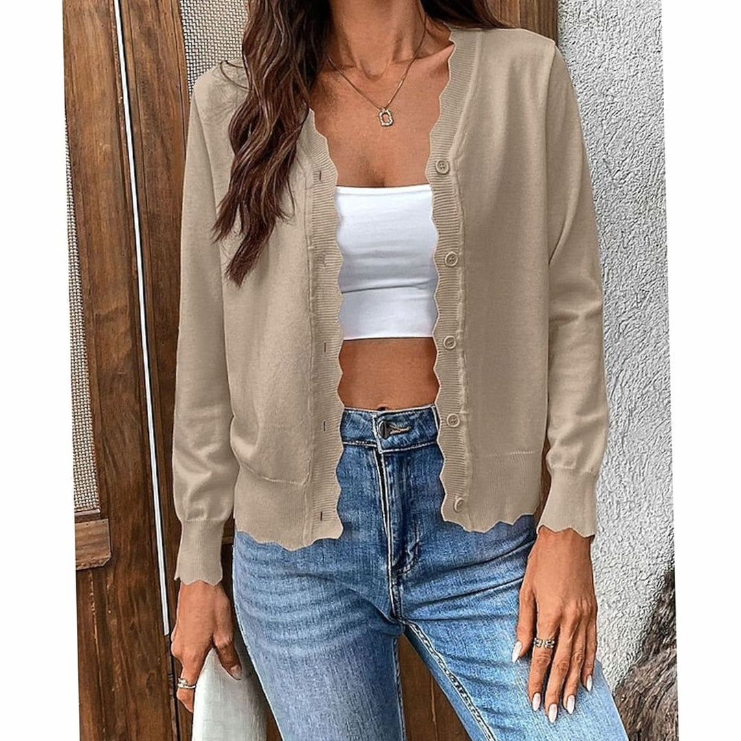 Isabelle - Elegant Buttoned Cardigan with V-Neck