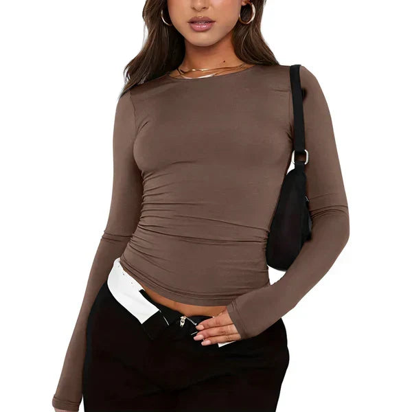 Laura – Minimalistic T-shirt