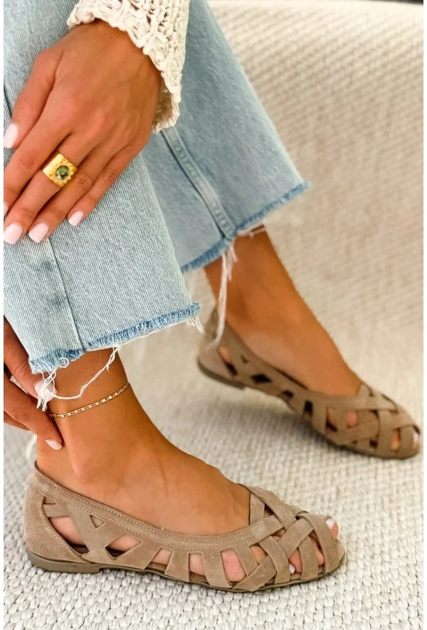 Women's Flat Orthopedic Sandals with Interwoven Straps - Anke